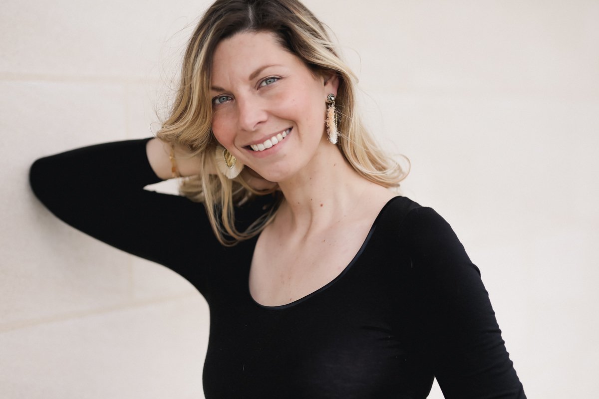 Claire — portrait lumière naturelle, photographe portrait Aisne